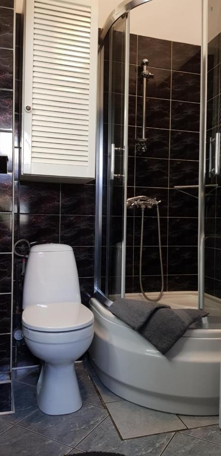 Apartament Vivienda อุสตกา ภายนอก รูปภาพ